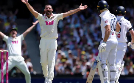 Root, Brook Dig In as England Reach 114-3 in Fifth Ashes Test