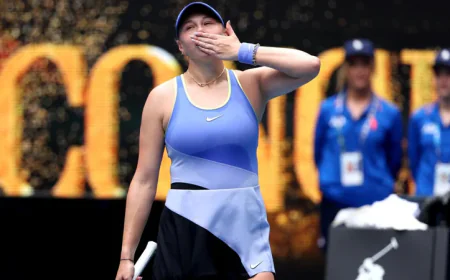 Ruthless Anisimova Races Into Australian Open Round Two