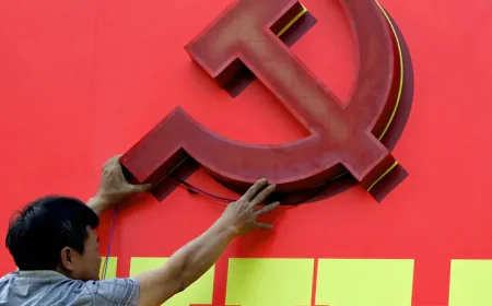 Vietnam Begins Communist Party Congress to Select Leaders