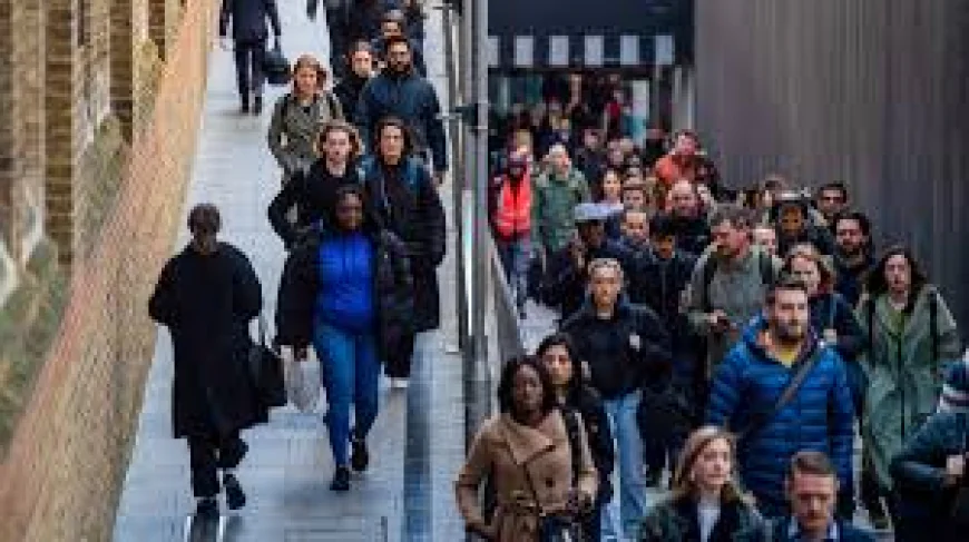 UK Unemployment Nears Five-Year High: Official