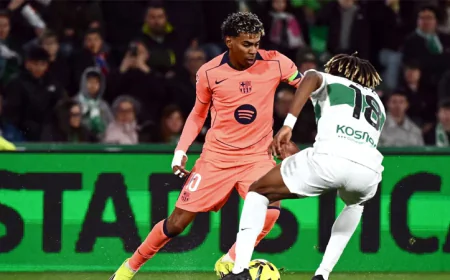 Barca beat Elche to extend La Liga lead