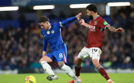 Arsenal extend Premier League lead as Chelsea heartbreak Hammers