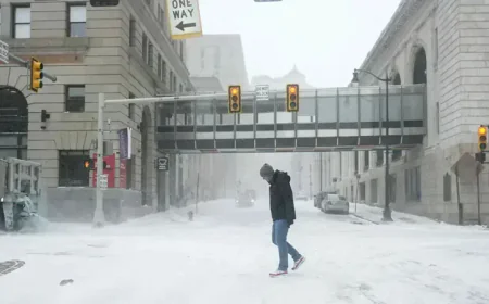 Southern US Travel Disrupted as Snowstorm Spreads