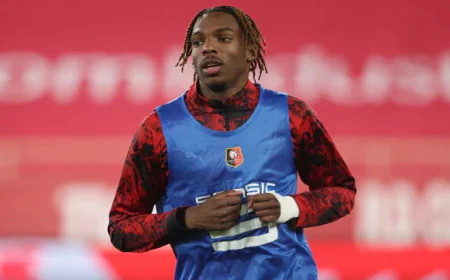 Liverpool Beat Chelsea to Sign Rennes Defender Jacquet