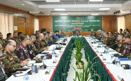 Army Chief holds view-exchange meeting at Gulistan Army Camp centering JS polls