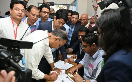 Tarique Rahman casts vote along with family