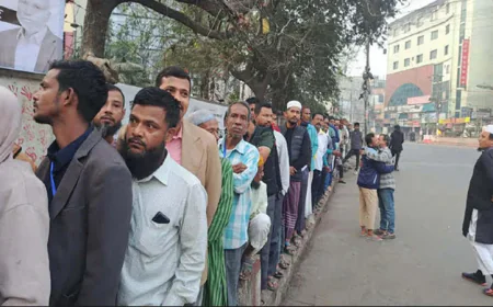 Festive atmosphere prevails in Ctg as voters throng polling centres