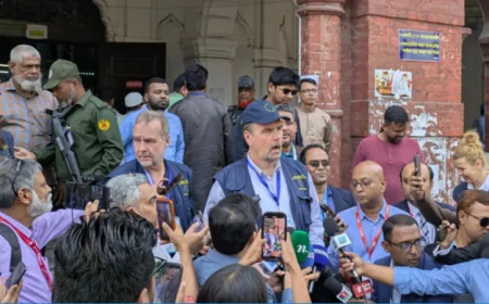 EU observer notes positive voter participation