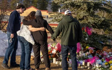 Canada PM pledges solidarity with loved ones of shooting victims