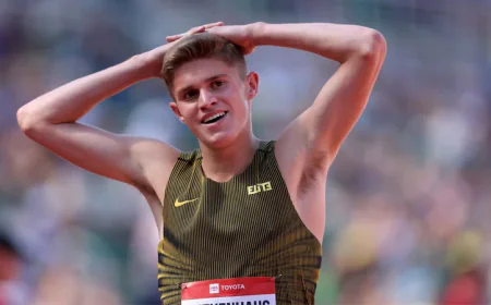 US teen Lutkenhaus breaks world junior indoor 800m record