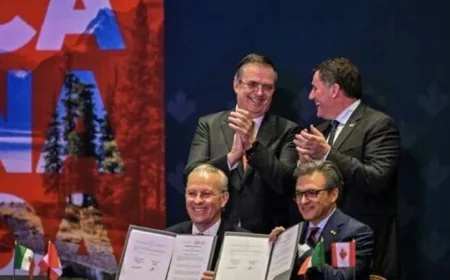 Killings cast shadow over major Canadian business visit to Mexico