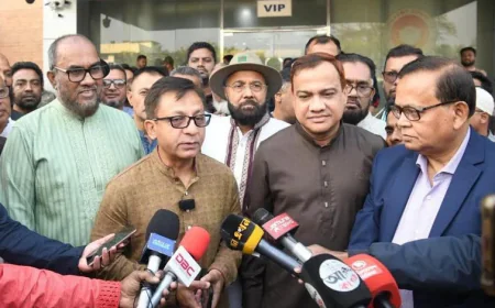 Govt has sufficient stock of essentials during Ramadan: Commerce Minister