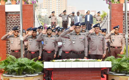 New IGP pays tribute to martyred police at Rajarbagh Memorial