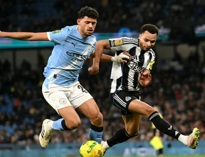 Man City brush aside Newcastle to reach League Cup final