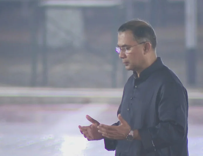 PM offers doa for language heroes at Shaheed Minar for first time in history