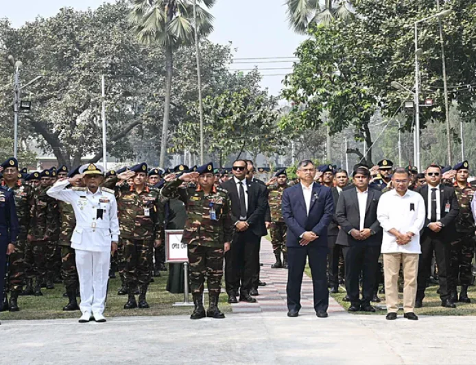 PM pays homage to BDR martyrs