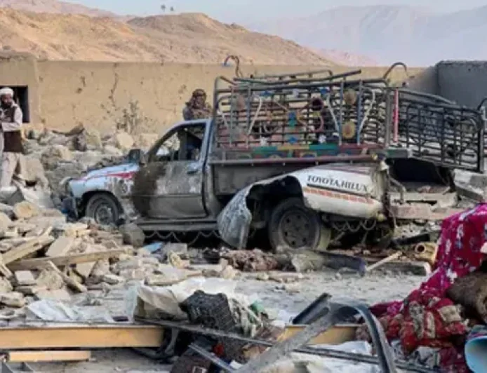 Pakistan bombs Kabul in 'open war' on Afghanistan's Taliban govt