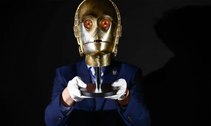 Jaws' harpoon gun and 'Star Wars' treasures lead LA film and TV auction