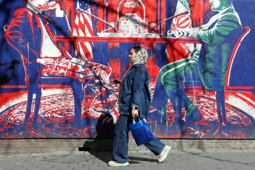 Asian markets fluctuate after healthy week of tech gains