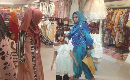 Eid shopping gains momentum in Rajshahi markets