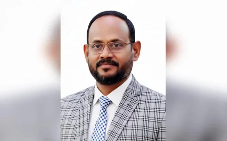 Volunteers working to reduce congestion in Tangail ahead of Eid