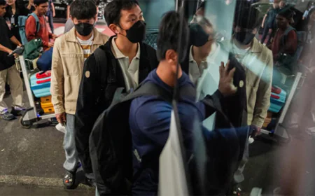 20 Thai sailors return home after vessel attacked in Gulf