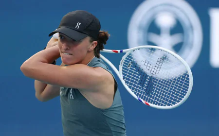 Swiatek stunned at Miami Open by 50th-ranked Linette