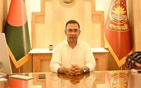 PM attends office at secretariat after Eid holidays