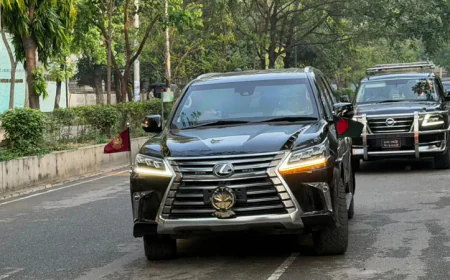 PM uses national flag on official car for first time