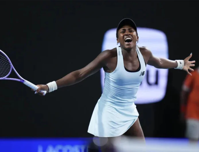 Gauff outlasts Bencic to reach Miami semi-finals