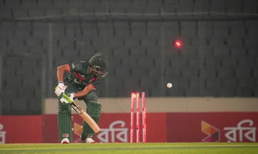Bangladesh suffer crushing defeat to Pakistan in 2nd ODI