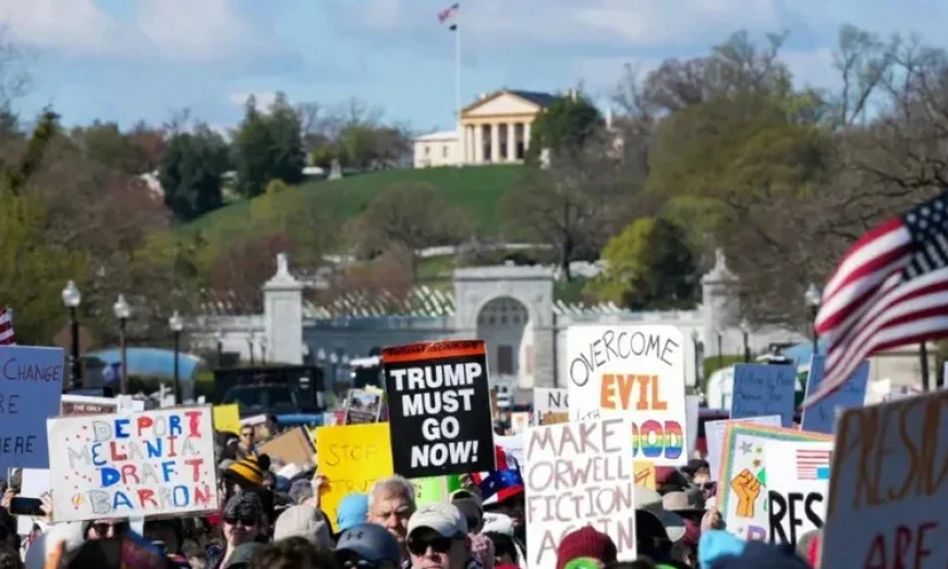 Anti-Trump protests launch on 'No Kings' day in US