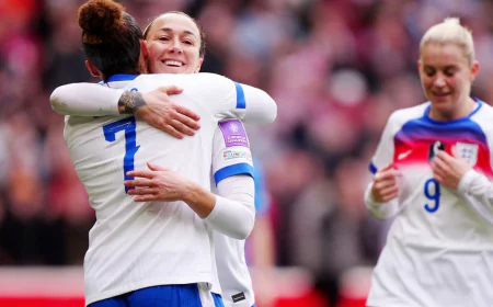 Stanway, Bronze score as England win World Cup qualifier