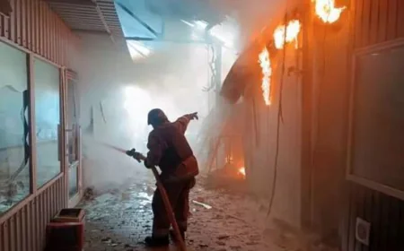 Russian strike on Ukraine market kills five, wounds 25