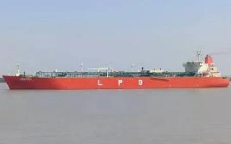 India-flagged LPG tanker crosses Strait of Hormuz