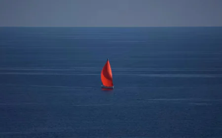 Ocean temperatures near record high in March: EU monitor