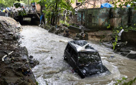 Floods in Dominican Republic kill 7, displace over 30,000