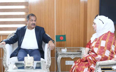 Info minister urges expatriates to contribute actively to Bangladesh's development