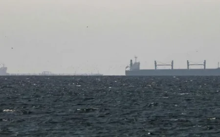 Strait of Hormuz to stay closed until port blockade lifts, Iran says