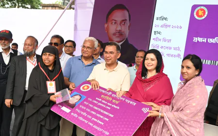 PM distributes ‘Family Card’ in Bogura
