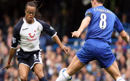 Ex-Spurs star Davids condemns 'lack of quality, lack of management'