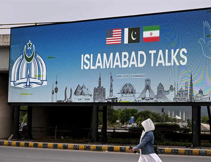 Iranian delegation in Pakistan for talks with US, Vance en route