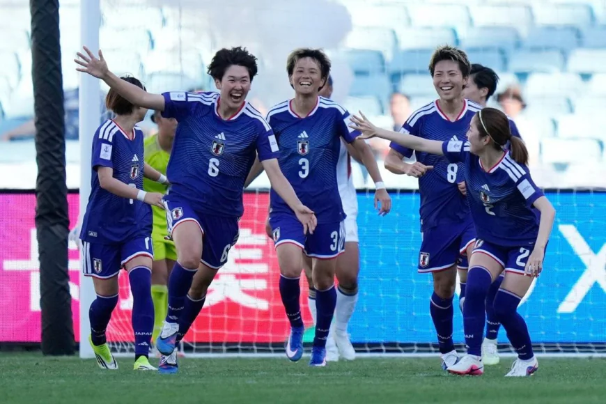 Japan thrash Philippines 7-0 to reach Asian Cup semis