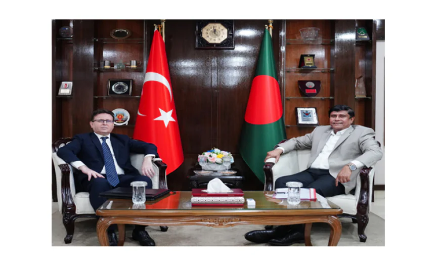 Turkish envoy meets PM's defence adviser