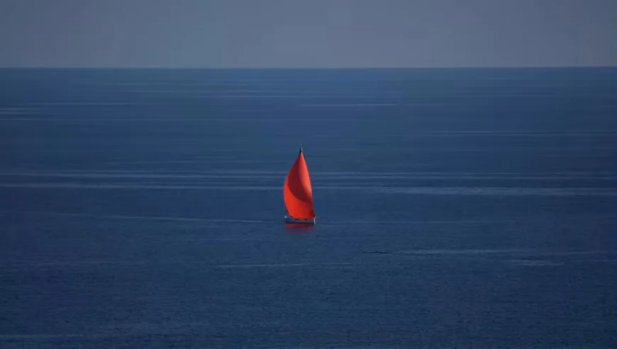 Ocean temperatures near record high in March: EU monitor