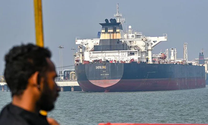 Shippers eye Iran Hormuz reopening with wariness