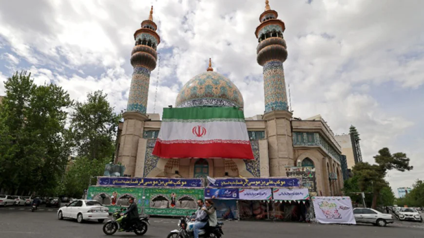US, Iran warn ready for war as talks in limbo