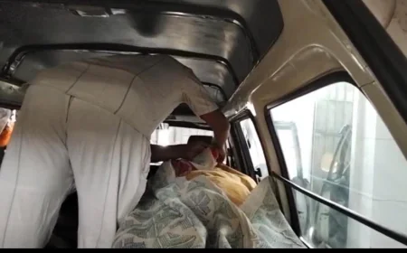 A unique example of humanity: A father’s final glimpse of his child, outside prison gate