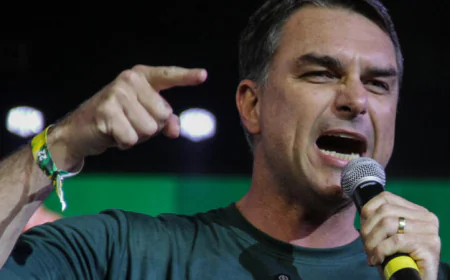 Brazil court suspends law aimed at reducing Bolsonaro sentence