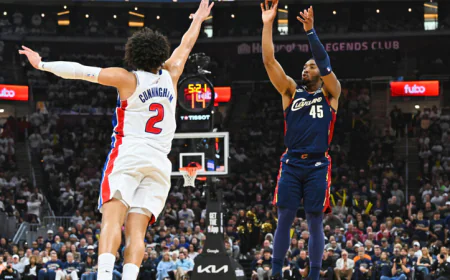 Mitchell magic as Cavs down Pistons to level series